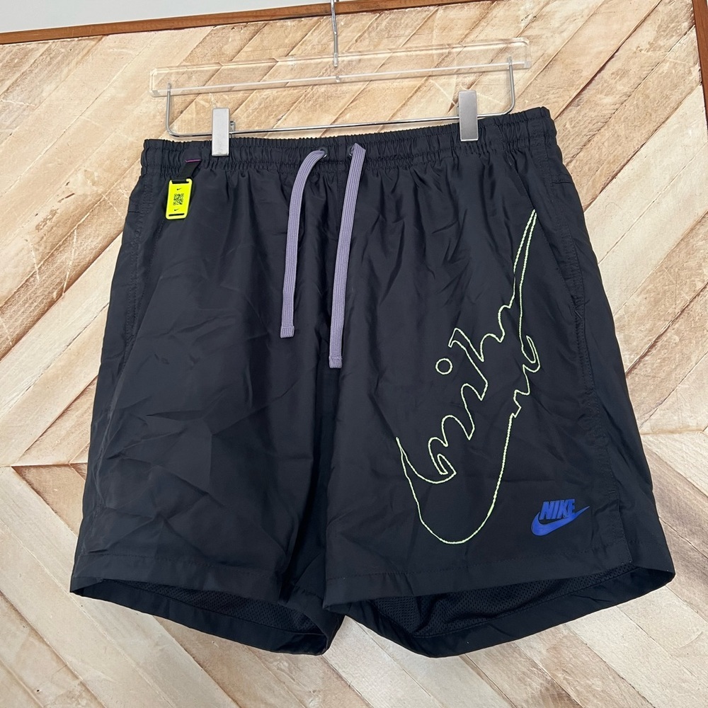 EUC Nike Black Athletic Shorts with Logo